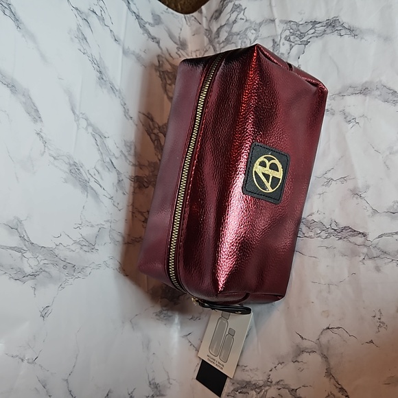 ALEXIS BENDEL MAKEUP/TOILETRY BAG - Picture 2 of 4